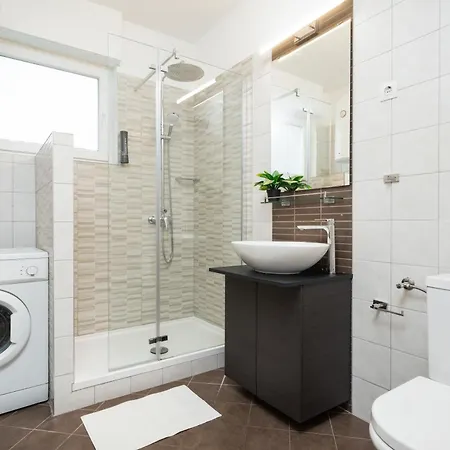 Apartman ☆beach Centar Large Stylish With Terrace